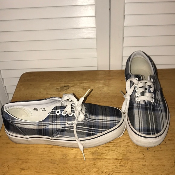 Barely used vans - Picture 3 of 3